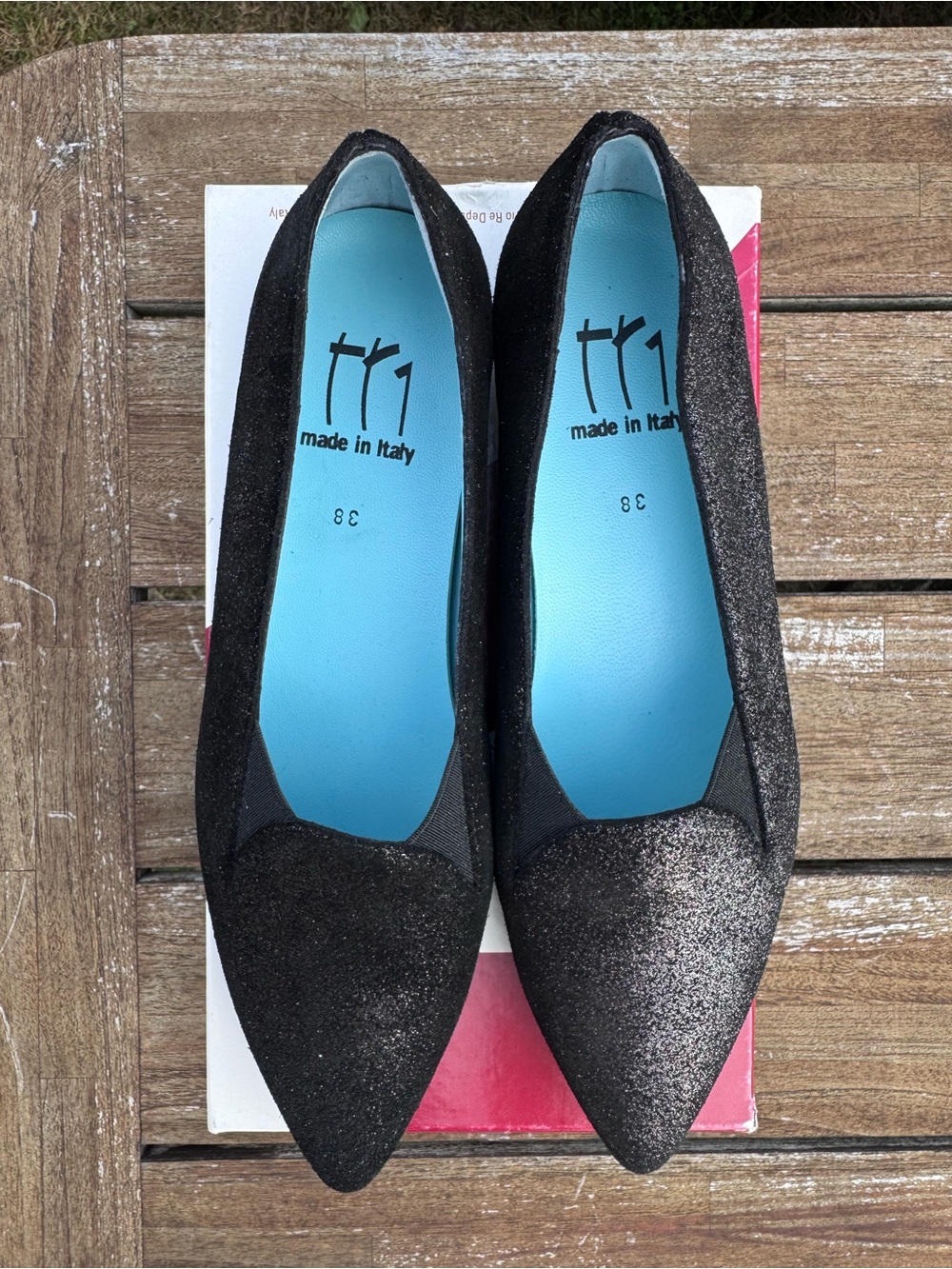 NWT Thierry Rabotin Black Glitter Pointed-Toe Flats - 38